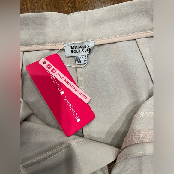 NWT Straight Leg Malcolm Taupe Trousers - size 8 - Picture 2 of 4